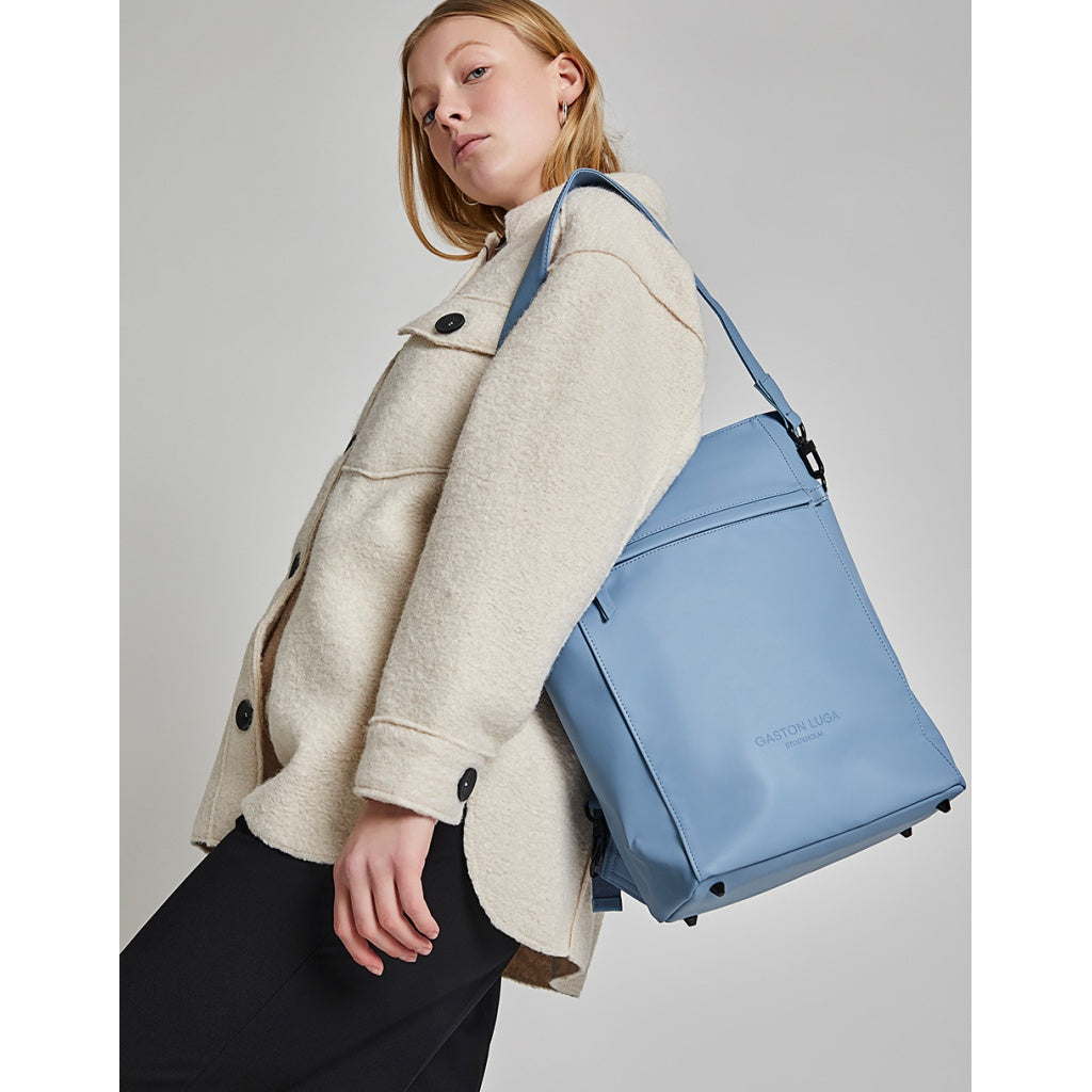 Mochila Gaston Luga Tate 9104 Celeste Pastel 13"