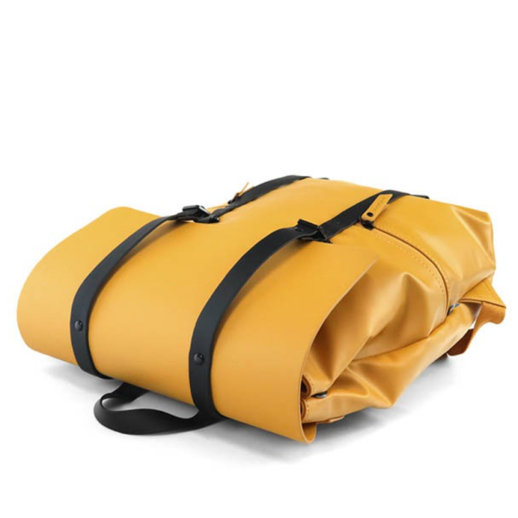 Mochila Gaston Luga Splash 8006 Amarillo/Negro 13"